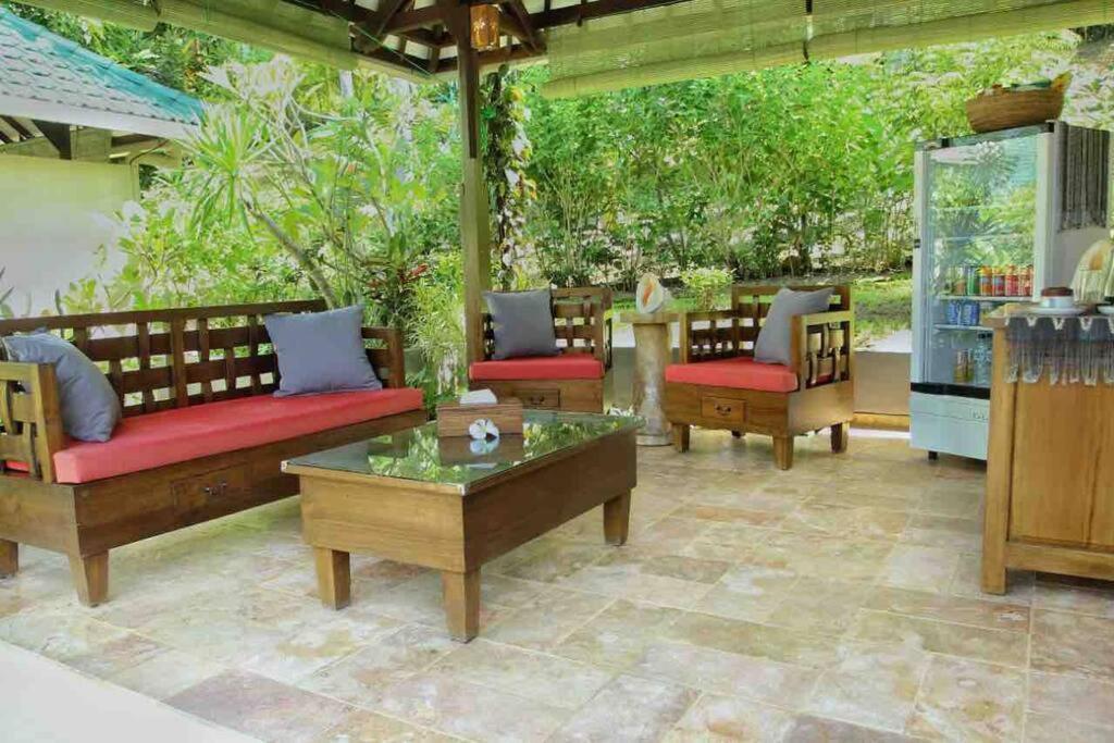 Villa Serene & Spa Mangsit Exterior photo